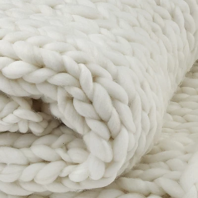 Park Designs Chunky Knit Throw - White 2 Park Designs Chunky Knit Throw - White - Image 2